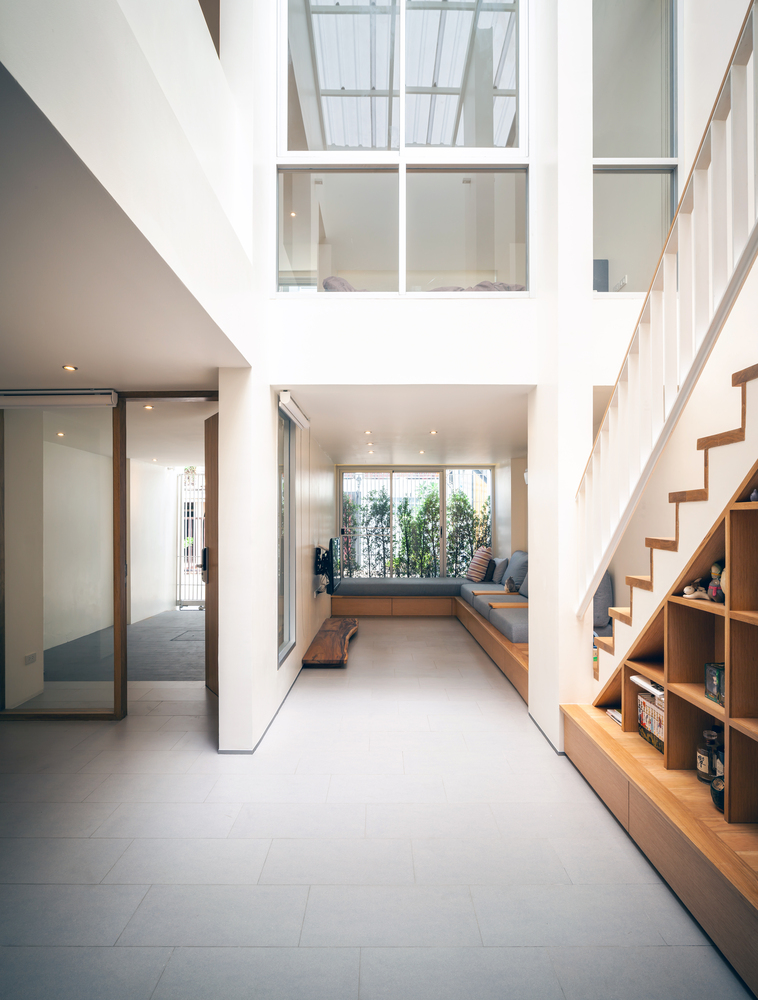 废弃联排别墅的轻盈翻新-69