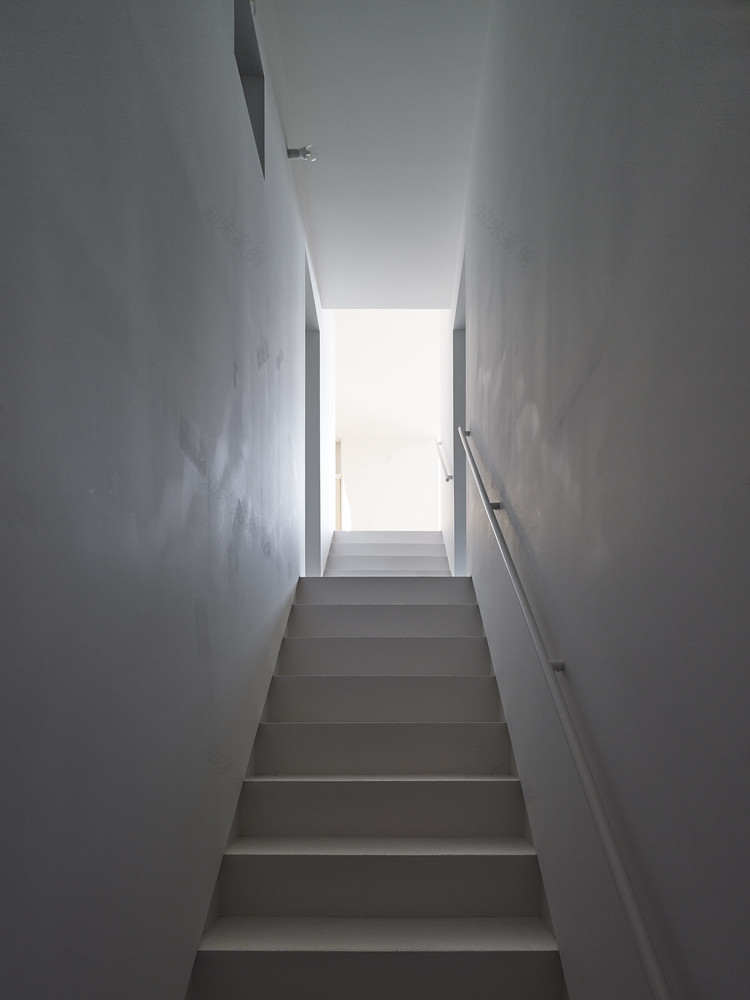 仙台“钢铁屋”多功能生活空间-37