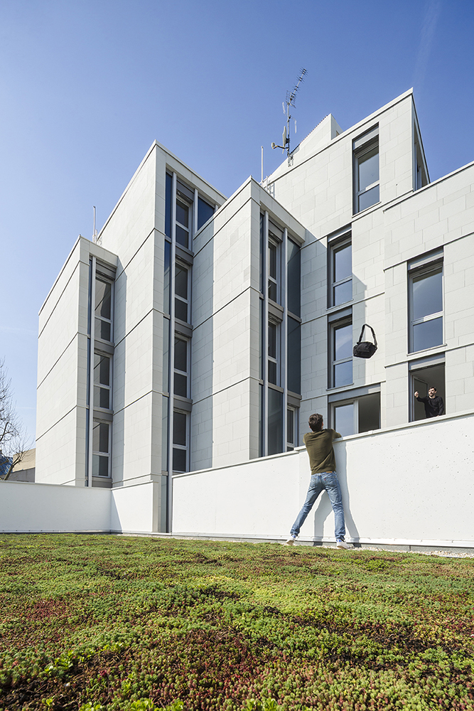 巴黎“蓝色屋顶”木结构住宅楼-17