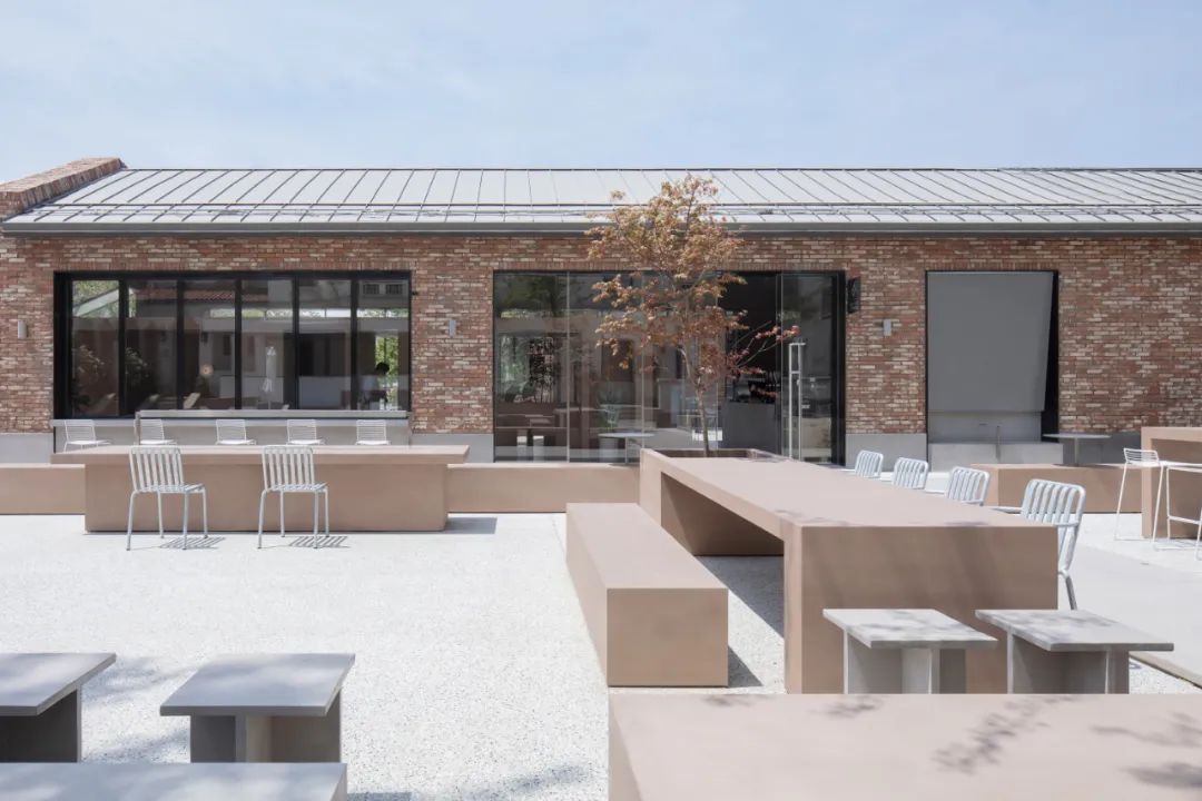 阿那亚1402咖啡店丨中国秦皇岛丨B.L.U.E.建筑设计事务所-14