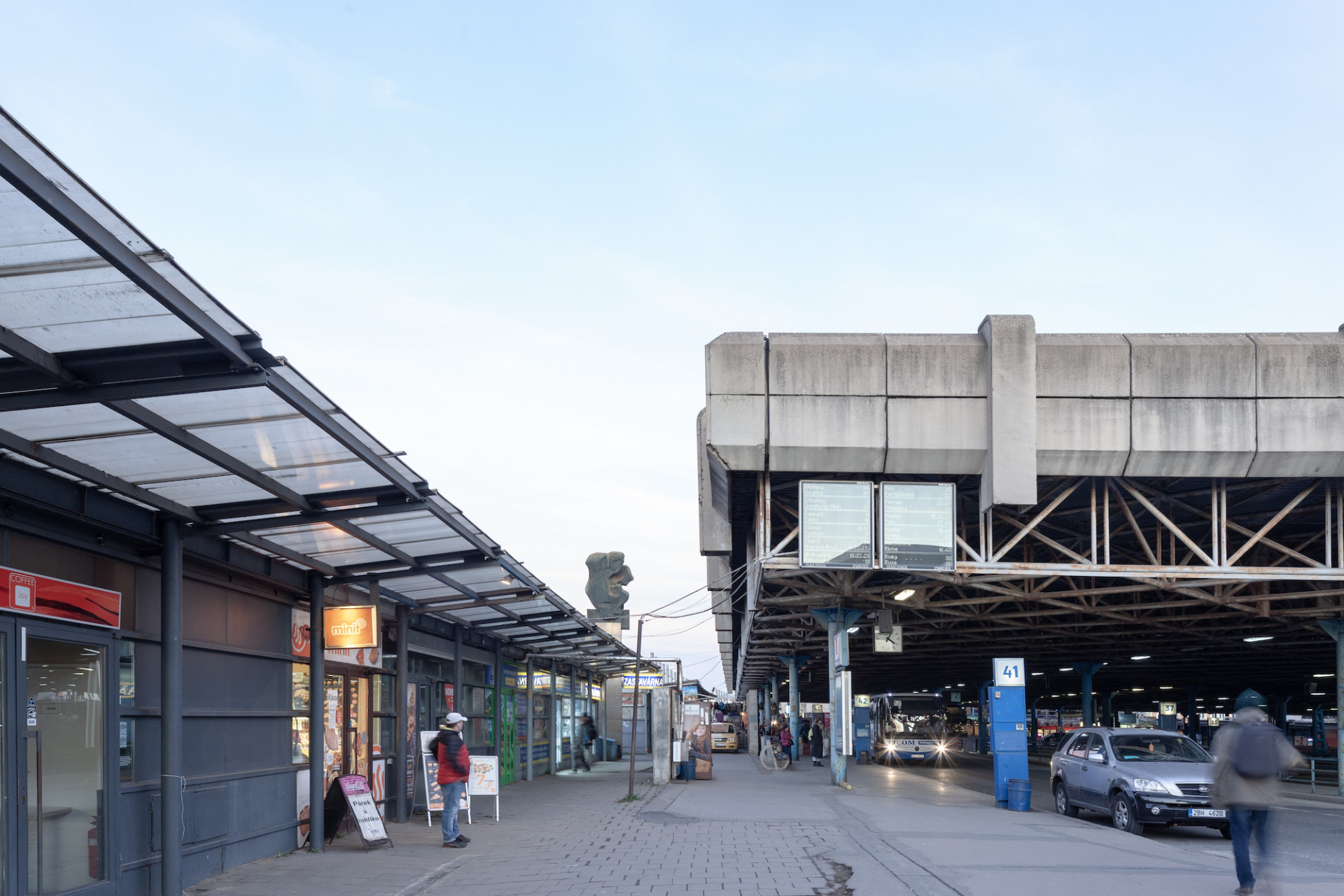 布尔诺兹沃纳尔卡汽车站现代化改造项目丨捷克丨CHYBIK+KRISTOF工作室-27