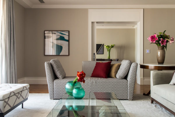 漂亮现代的客厅装饰丨Marília Veiga-9
