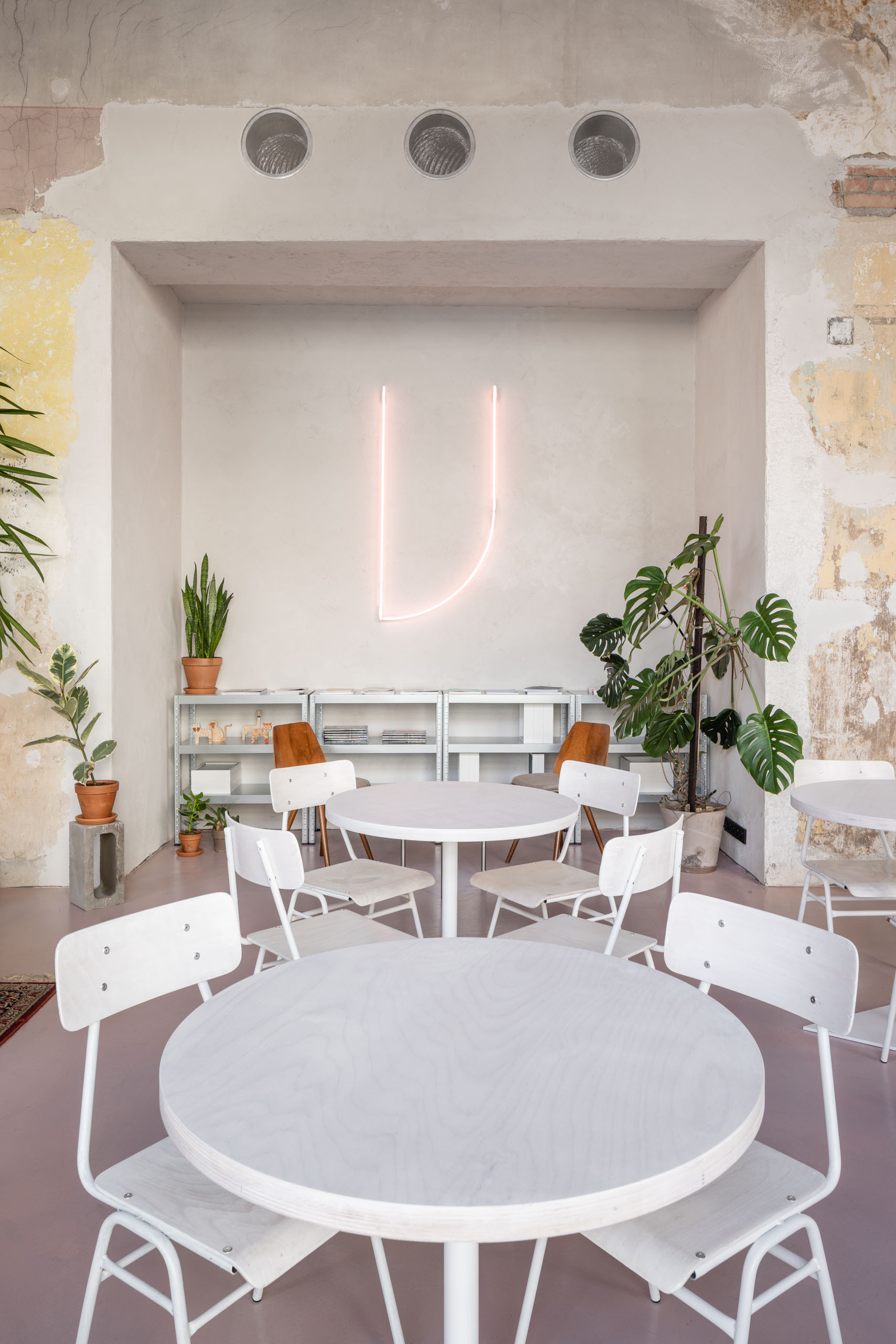 咖啡馆讲解丨Grau Architects-13