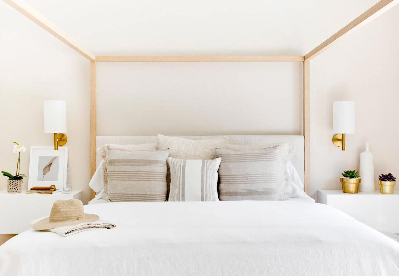 East Hampton by Timothy Godbold What can the natural light do to your home to feel warmer and a little bit happier   CAANdesign  Architecture and home design blog-9