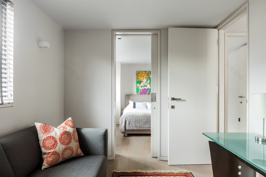 This New London Brick House Accommodates Three Generations of a Family-23