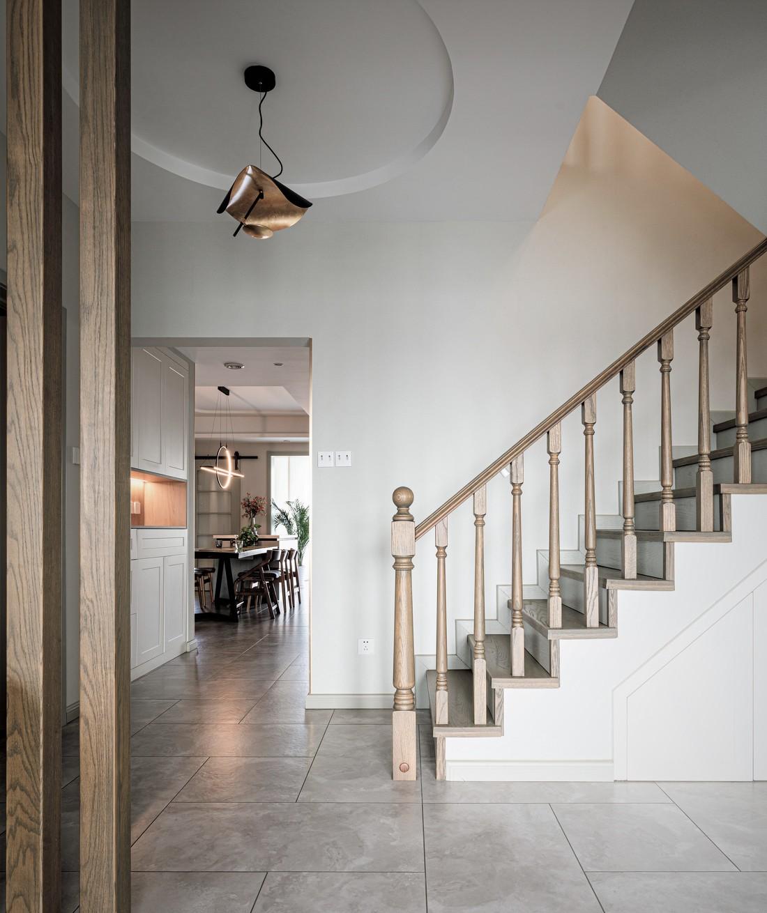 自然放松的家居空间设计-37