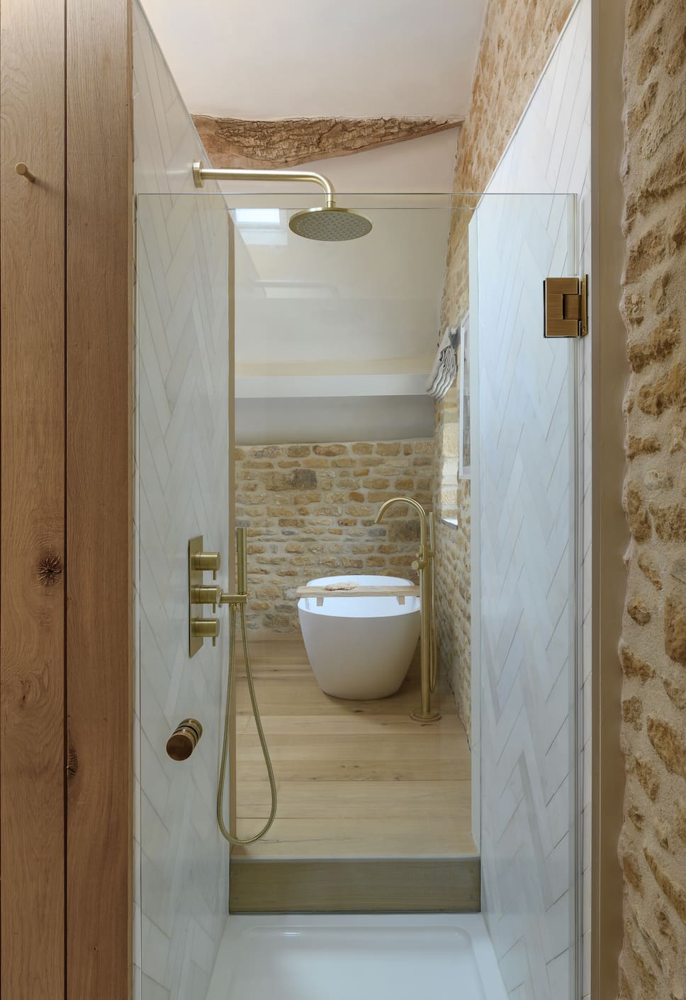 Design Storey保留并修复历史谷仓丨英国-26