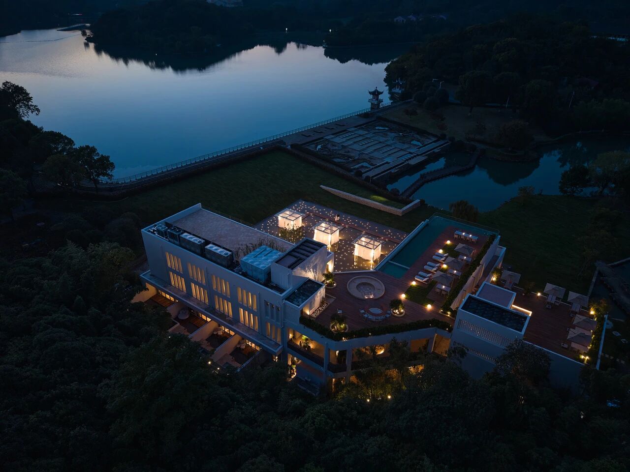 澹兮｜珍珠泉温泉湖畔山居丨中国南京丨未央创意空间设计事务所-20