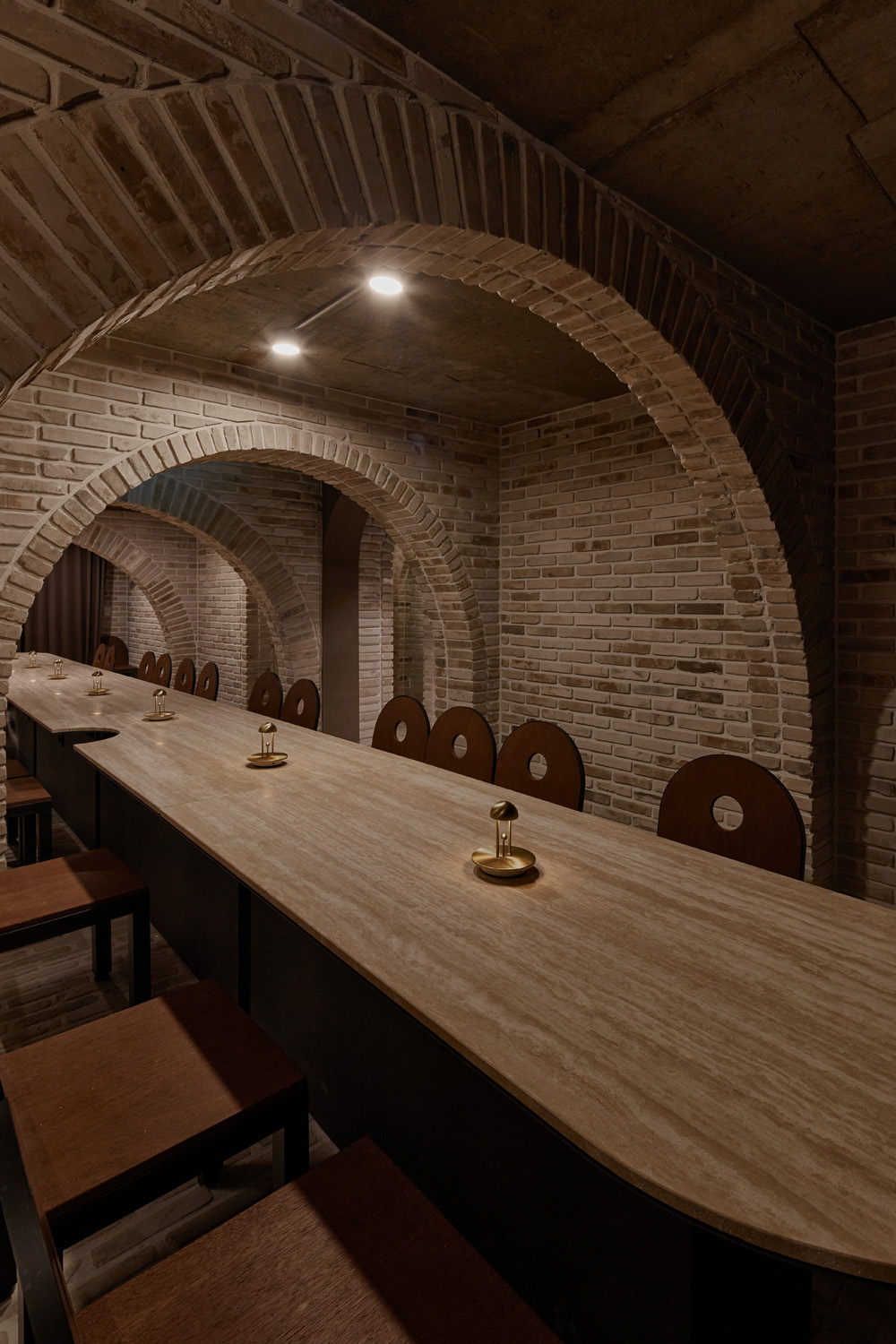 【韩国高级红酒酒吧设计】融合传统与现代的 40 平米奢华空间-19