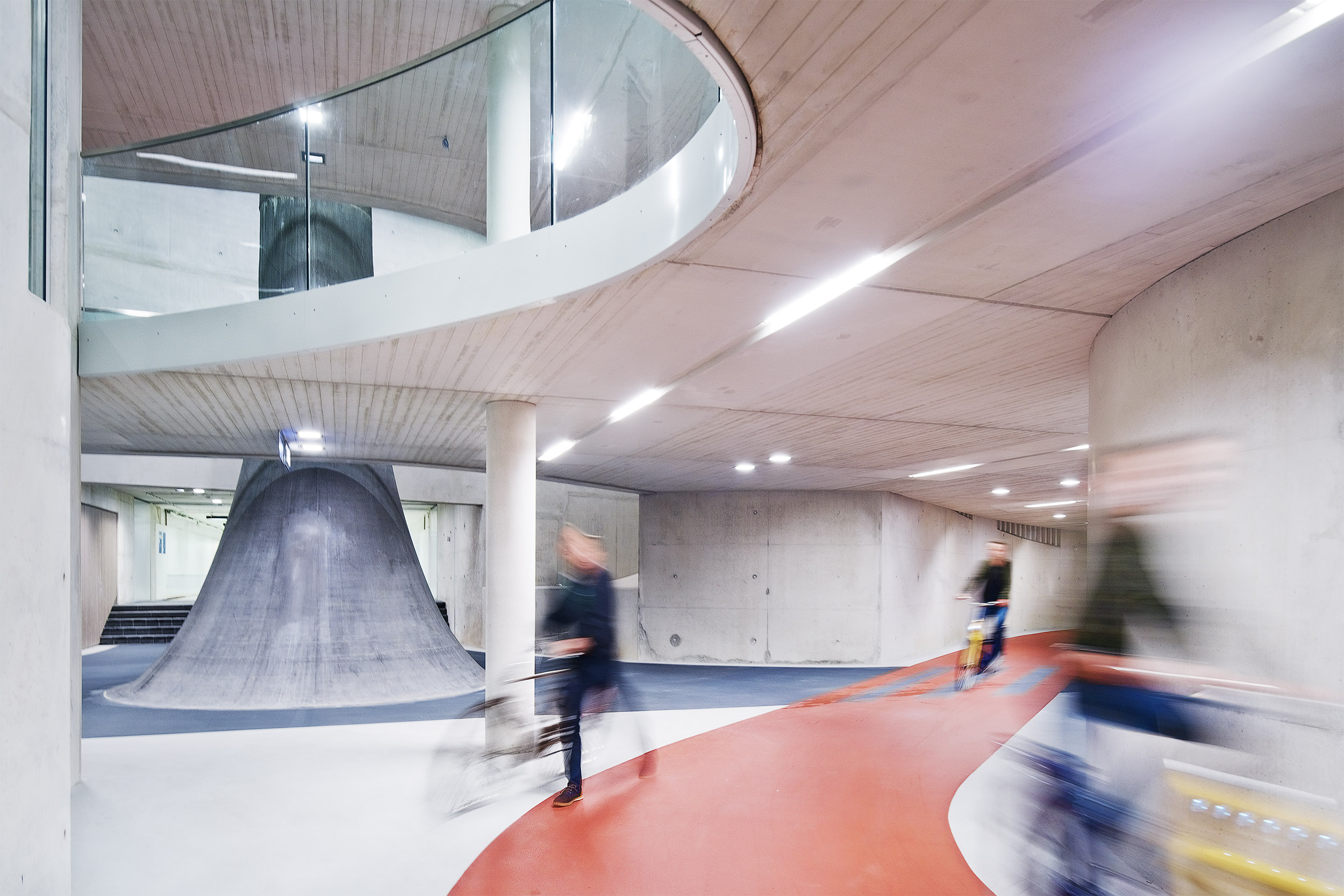 荷兰乌特勒支自行车停车场 | 世界最大规模,绿色出行新地标-24