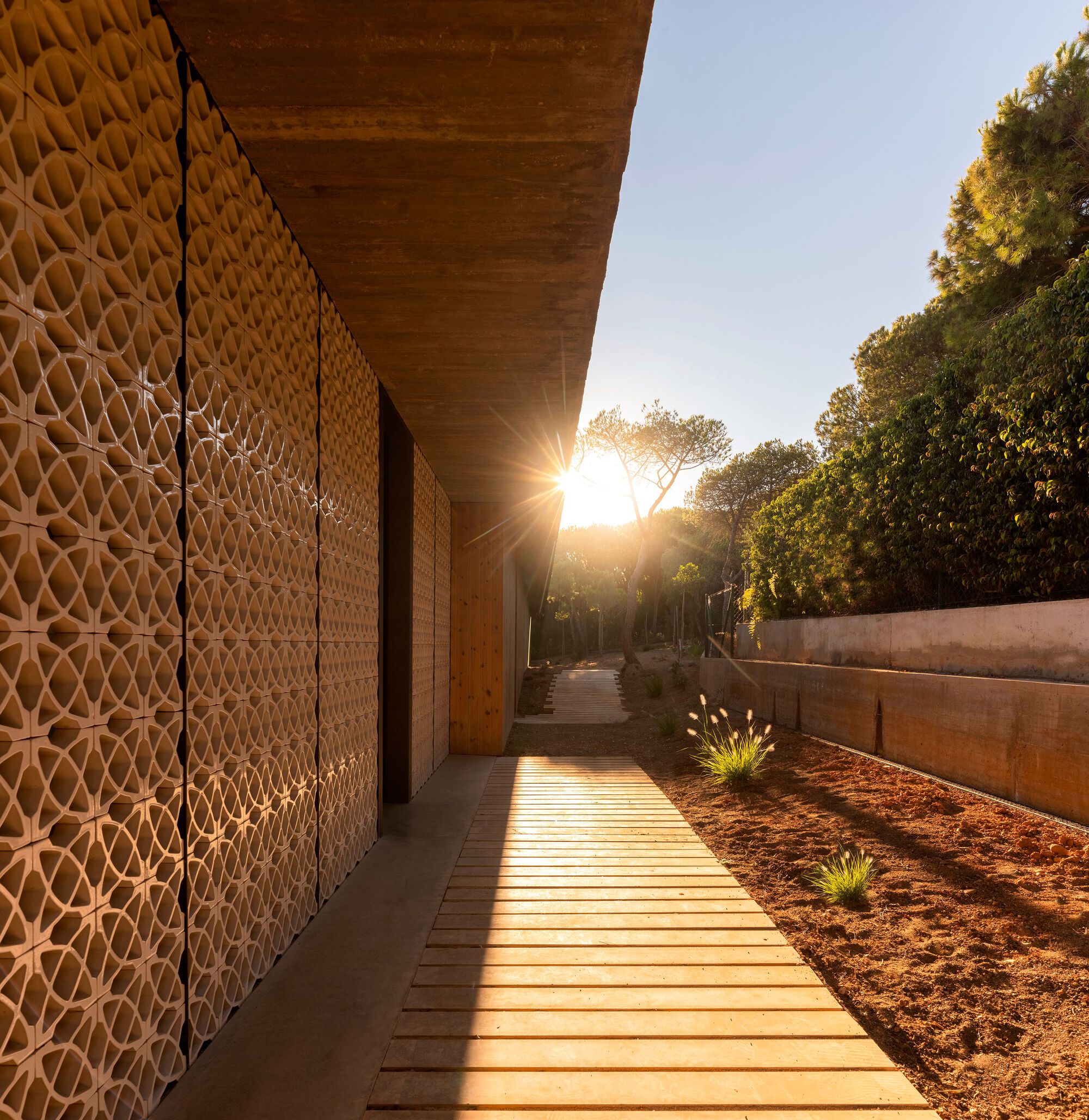 普拉亚韦尔德的房子丨葡萄牙丨Atelier Central Arquitectos-45