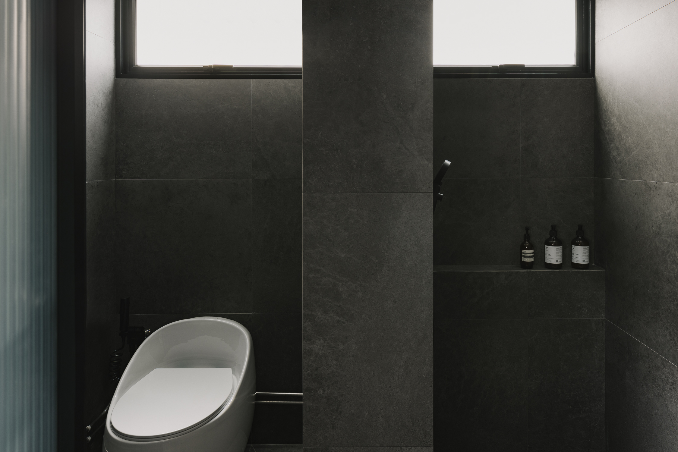 25 Eunos Crescent现代单色风住宅设计丨新加坡丨The Interior Lab-21