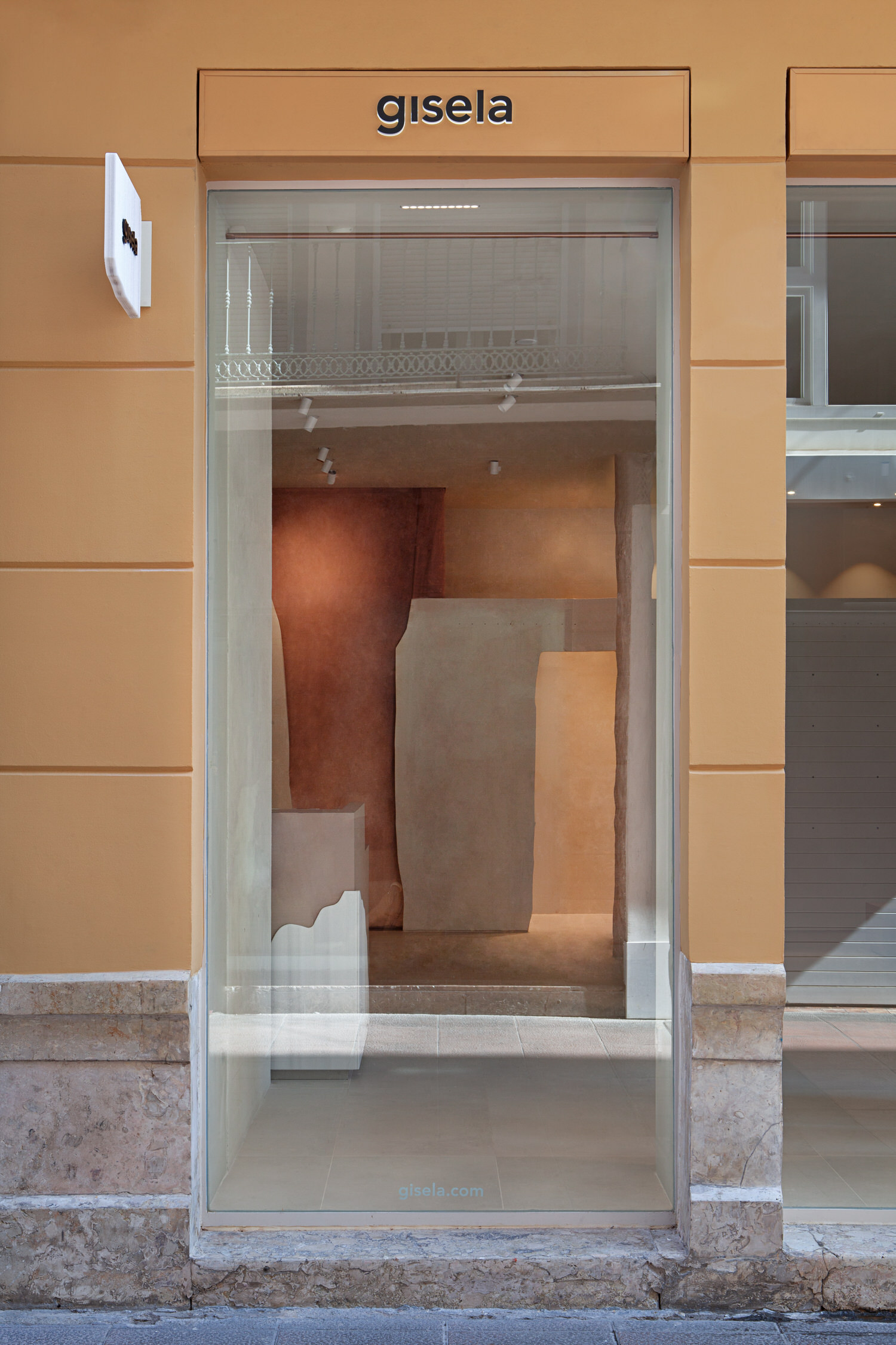 西班牙内衣品牌Ciszak Dalmas Ferrari新概念体验设计-32