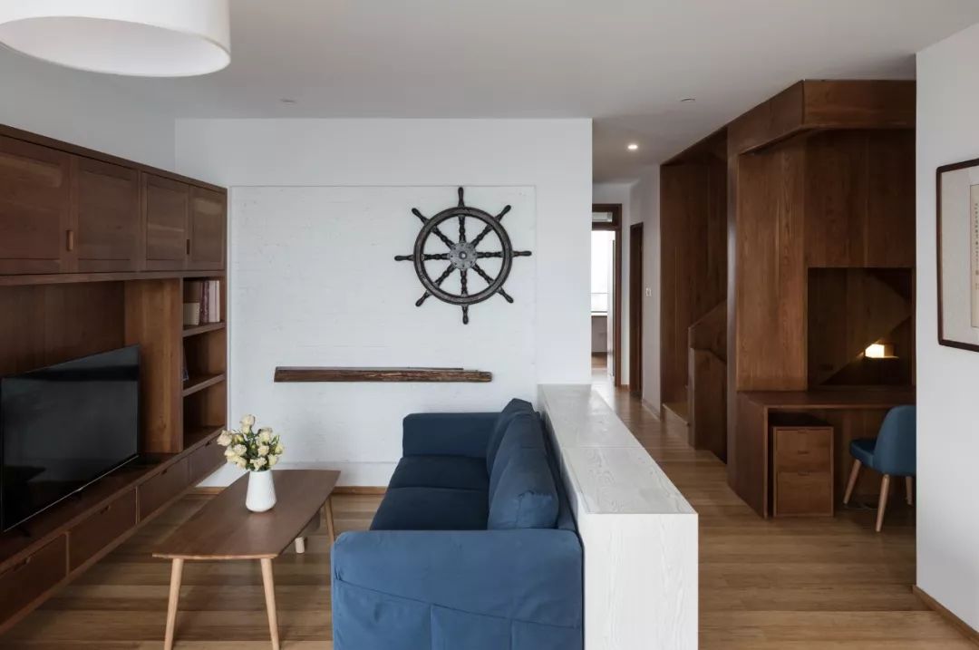 《梦想改造家》封神之作：同样花了130万，爆改悬崖之上老破危房，真的太牛了！-130