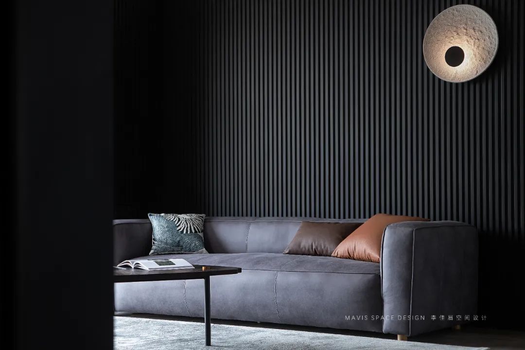 李佳眉设计 | 精装房大改造，黑白灰的简约空间-80
