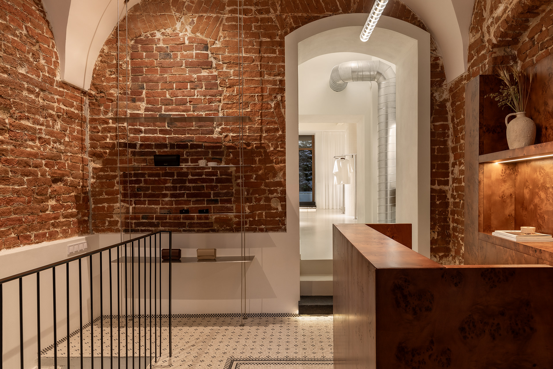 CICI COCO 展厅及咖啡馆丨乌克兰利沃夫-33