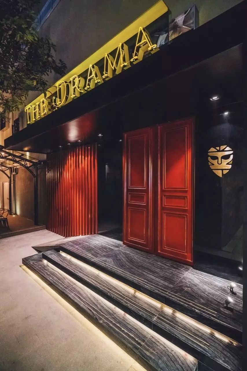 偶遇名人，成为演员，人生最好的遇见就是住这里-2