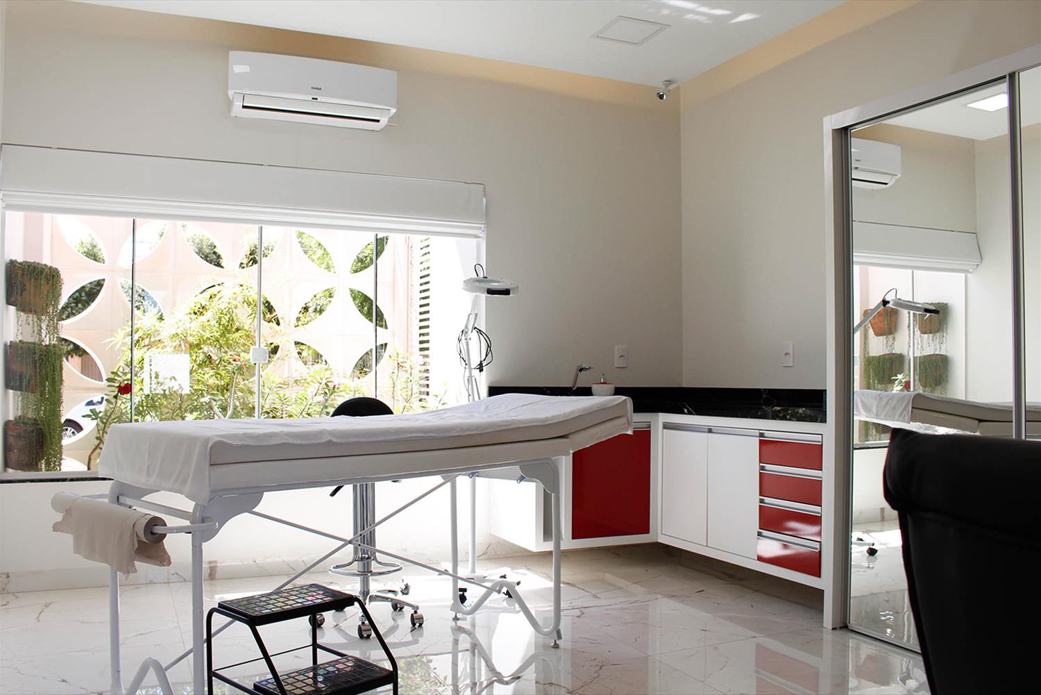 Eliane Nishimura 美容激光诊所的现代设计魅力-5