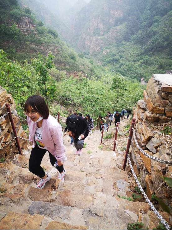 原生态景区中的热情团队之旅-37