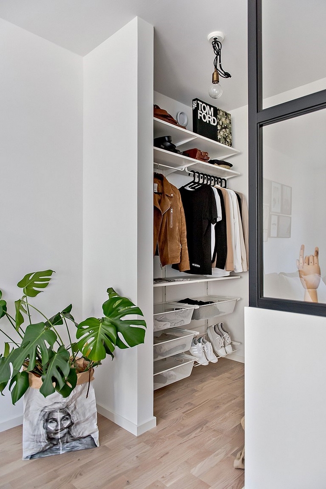 小半开放式卧室毗邻客厅设计案例-17