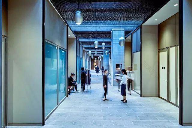 优衣库旗舰店设计探秘 | 空间、科技与人文的完美融合-218