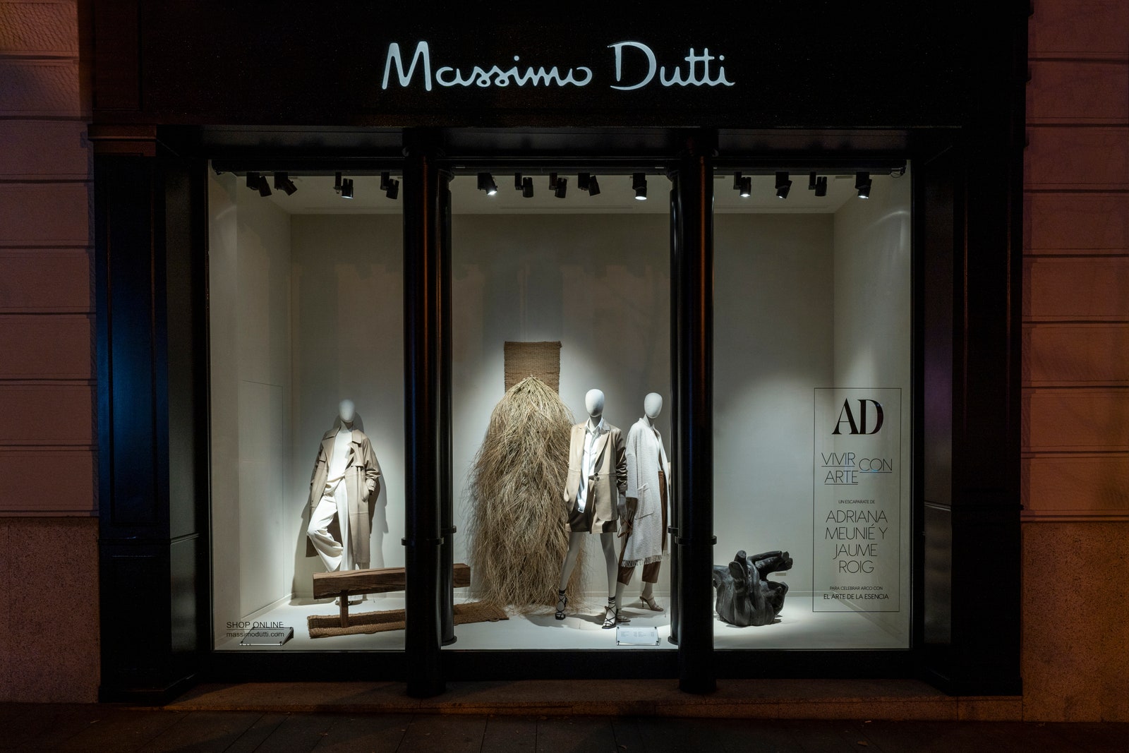 "Massimo Dutti 与艺术家 Adriana Meunié和 Jaume Roig 的合作 | 室内设计的魅力"-9