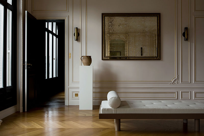 巴黎带有华丽历史细节的宏伟现代顶层公寓-8