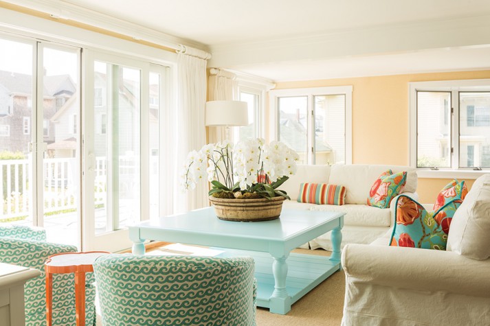 Adorable and Dreamy South Beach Style House-8