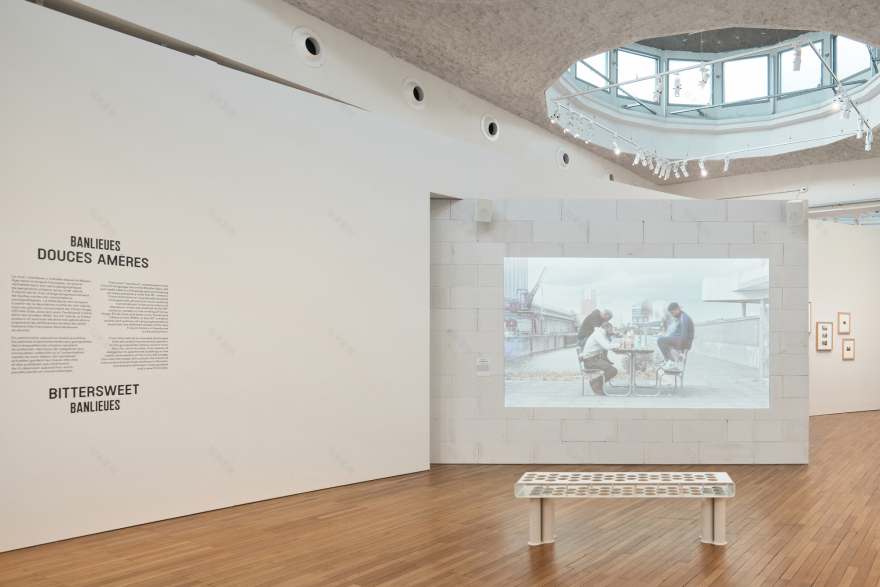 Banlieues Chéries Exhibition / Roll-16