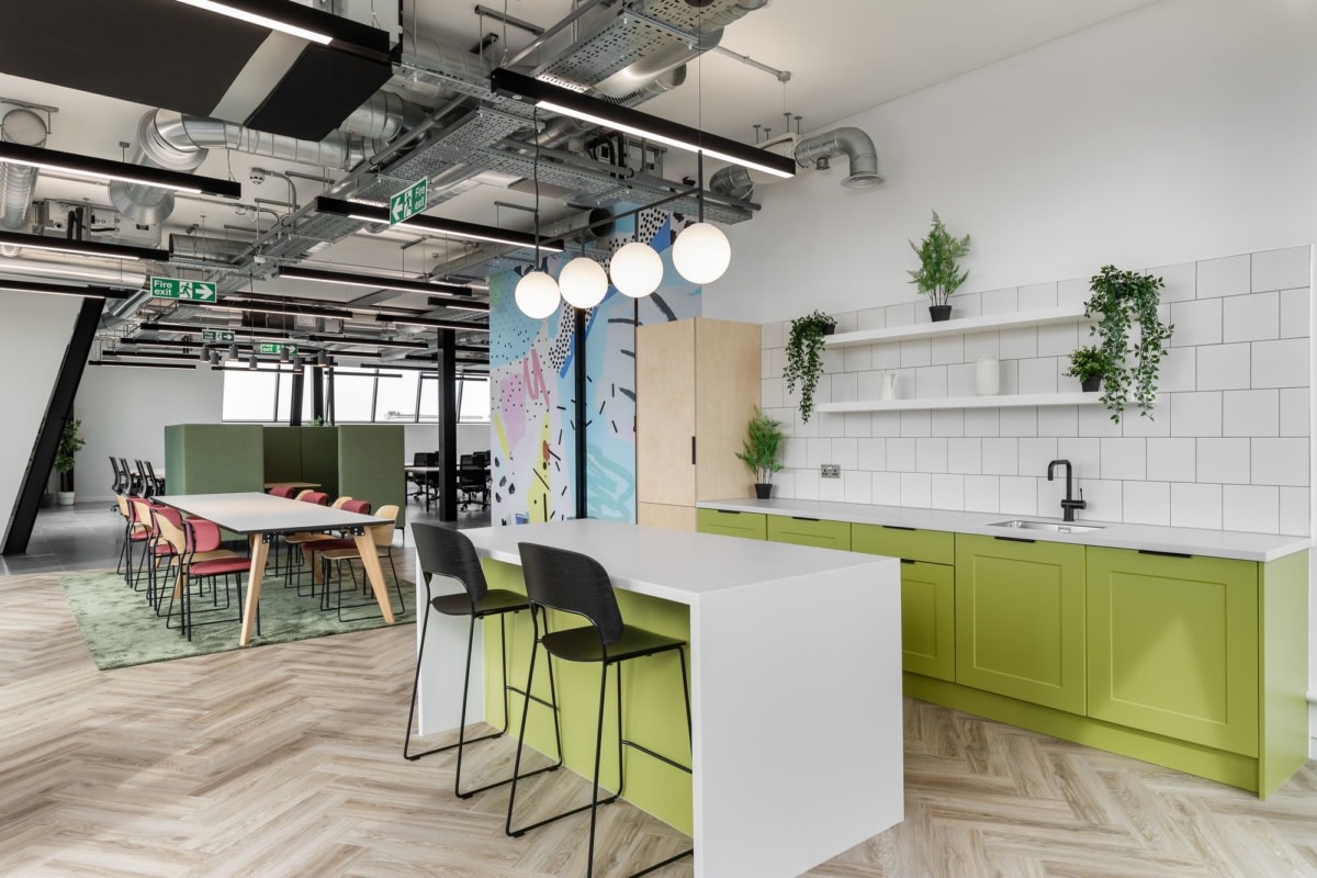 英国阅读的砖厂规格套房丨Oktra-16