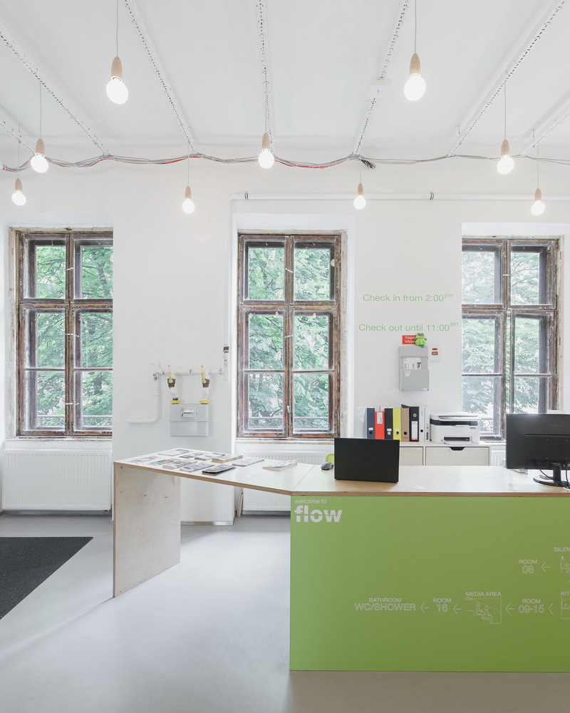 布达佩斯百年建筑变身为 98 床位青年旅舍-56