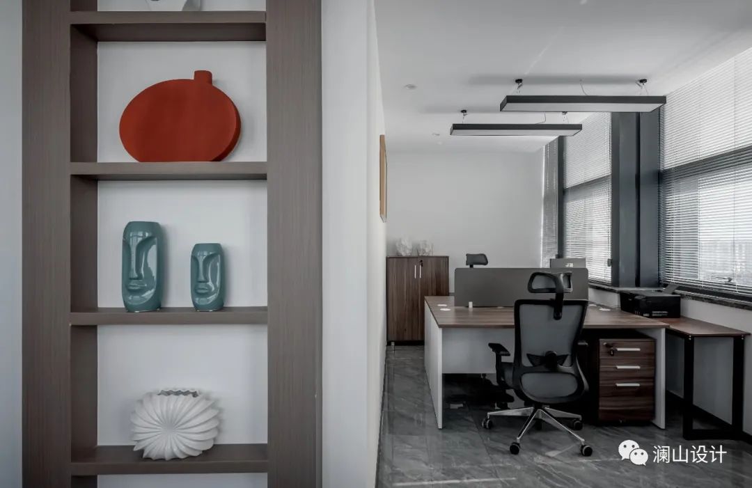 灰色地带 | 现代简约中的自然韵律-28