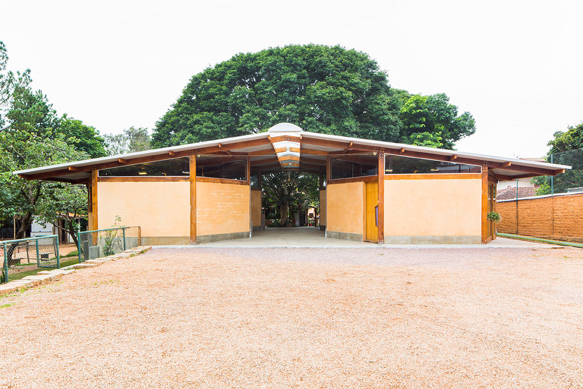 巴西 Ecoara Waldorf School 有机建筑营造温馨学习环境-15