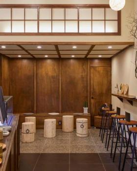 融合东西方韵味的黑糖밀크티专卖店设计