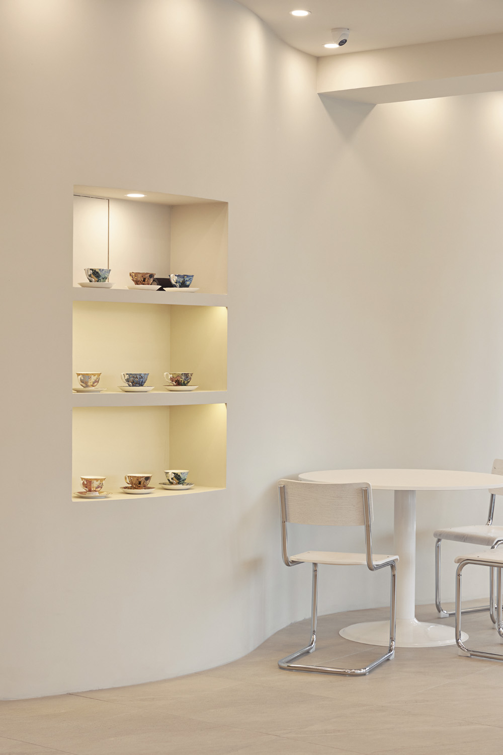 白色与木质，打造 50 平米高级质感办公室-21