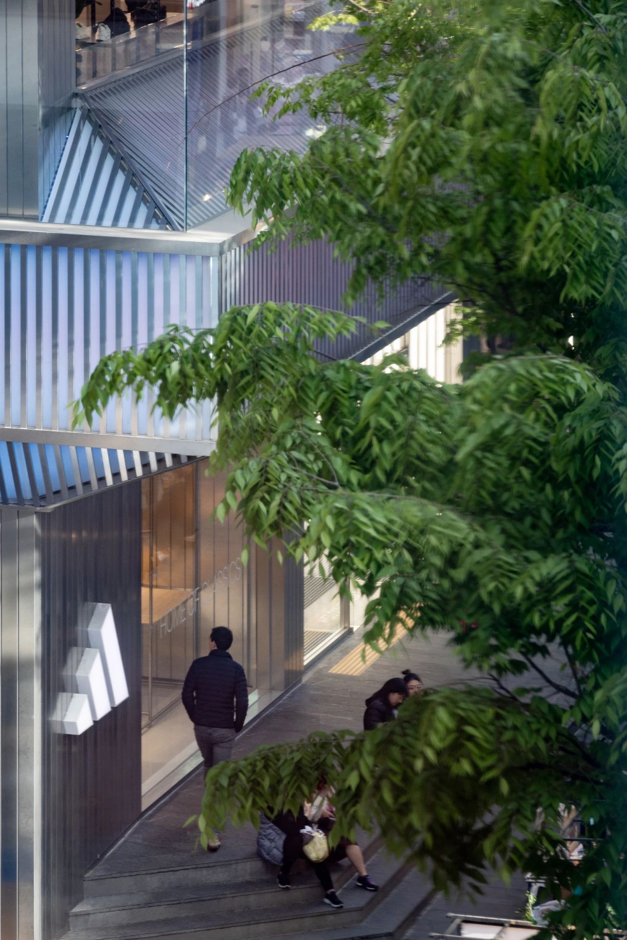 adidas 首家亚洲旗舰店丨韩国首尔丨万社设计-13