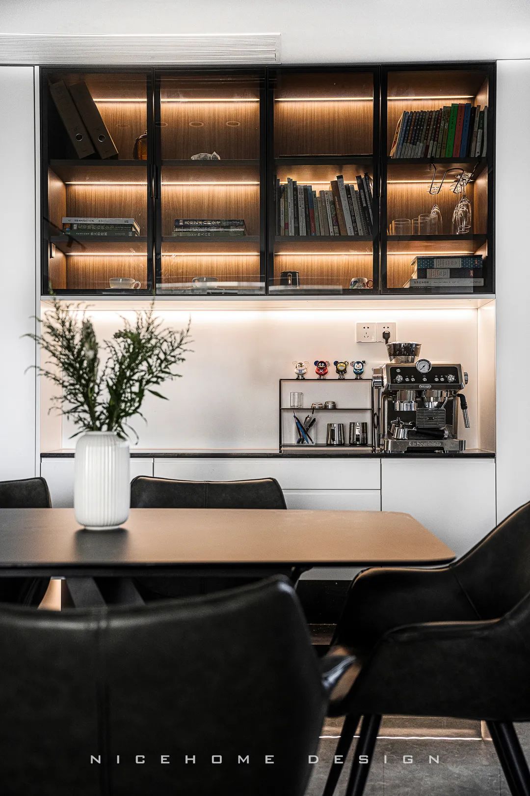 《青秀澜湾》现代简约风格住宅设计丨浙江南鸿装饰-12