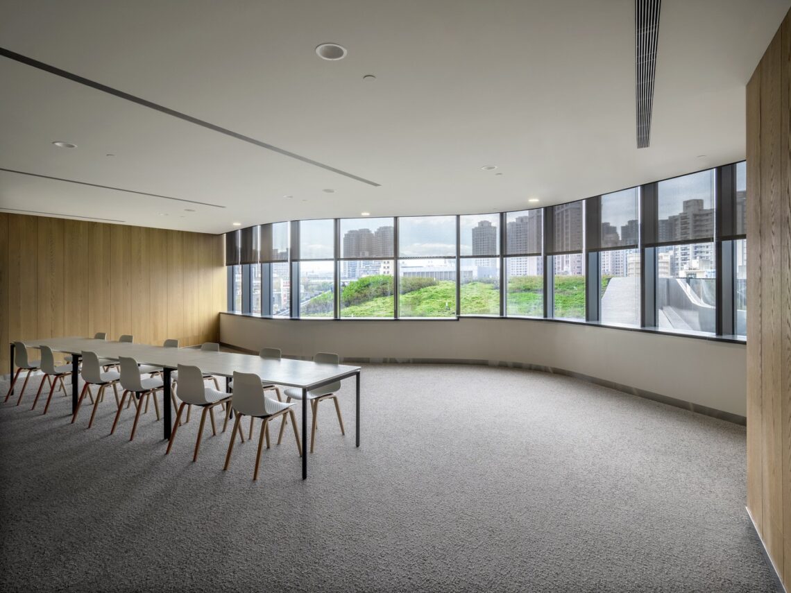 Winbond Electronics Corporation Zhubei Building / XRANGE Architects + JJP Architects & Planners-36