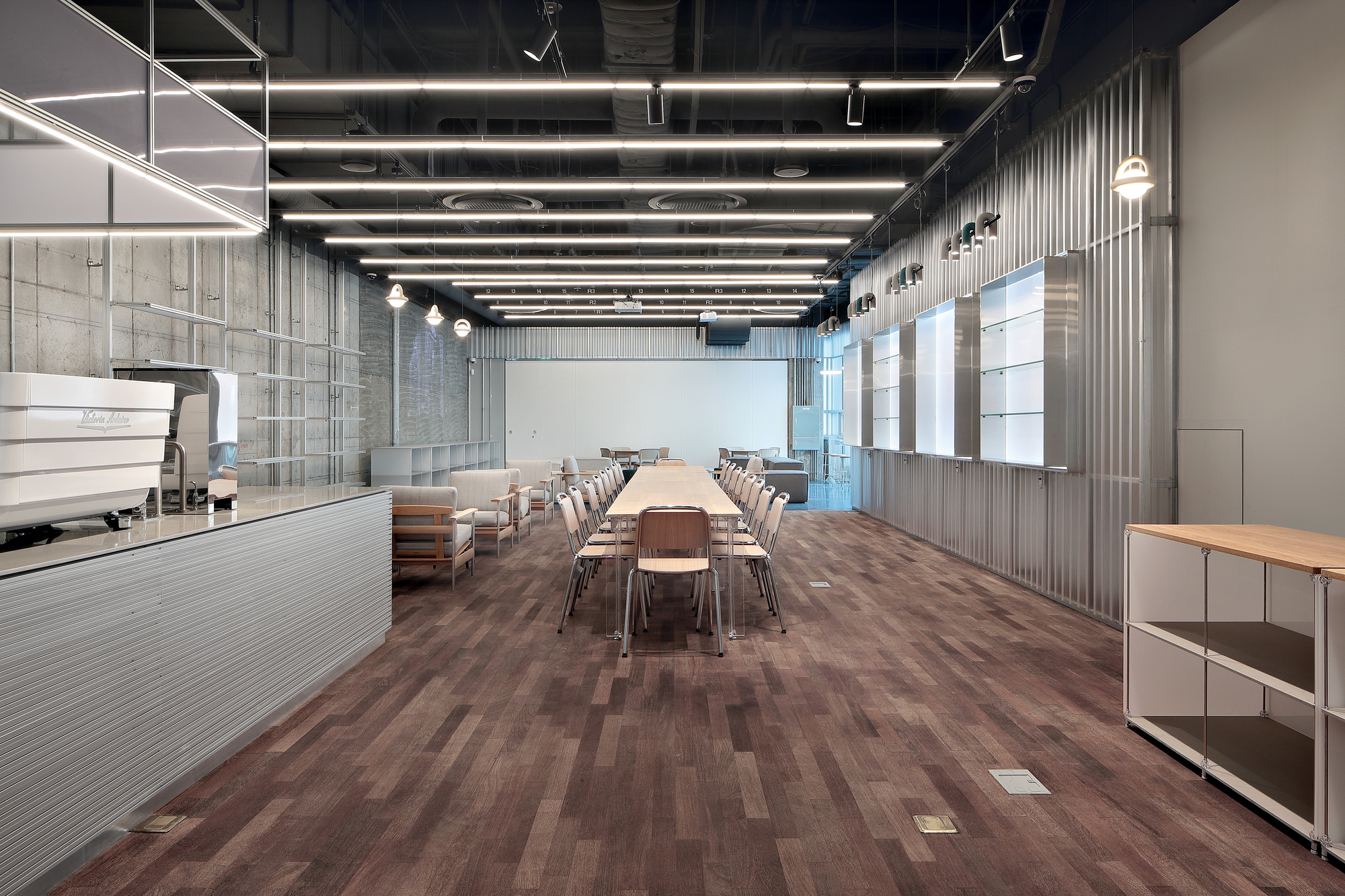 Seoul Made Space / Collective B-17