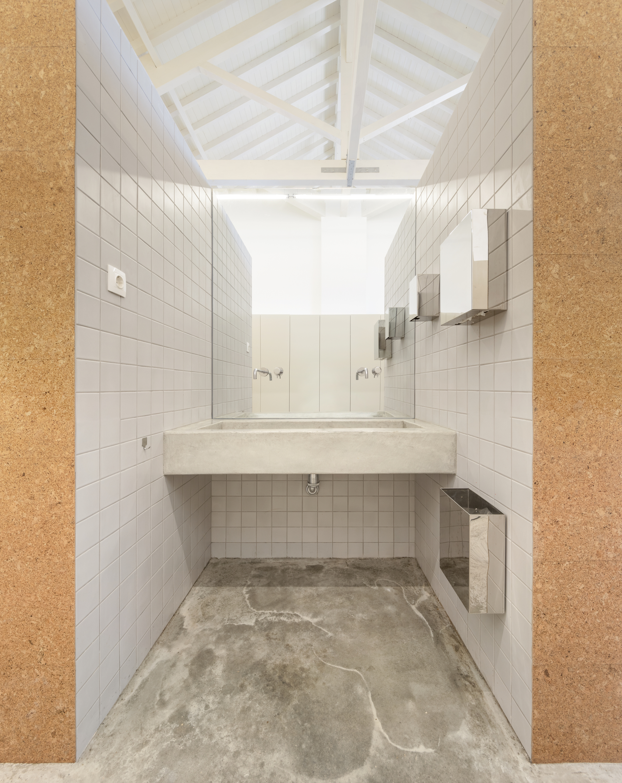 Landscape Observatory of Charneca / Joao Morais-45