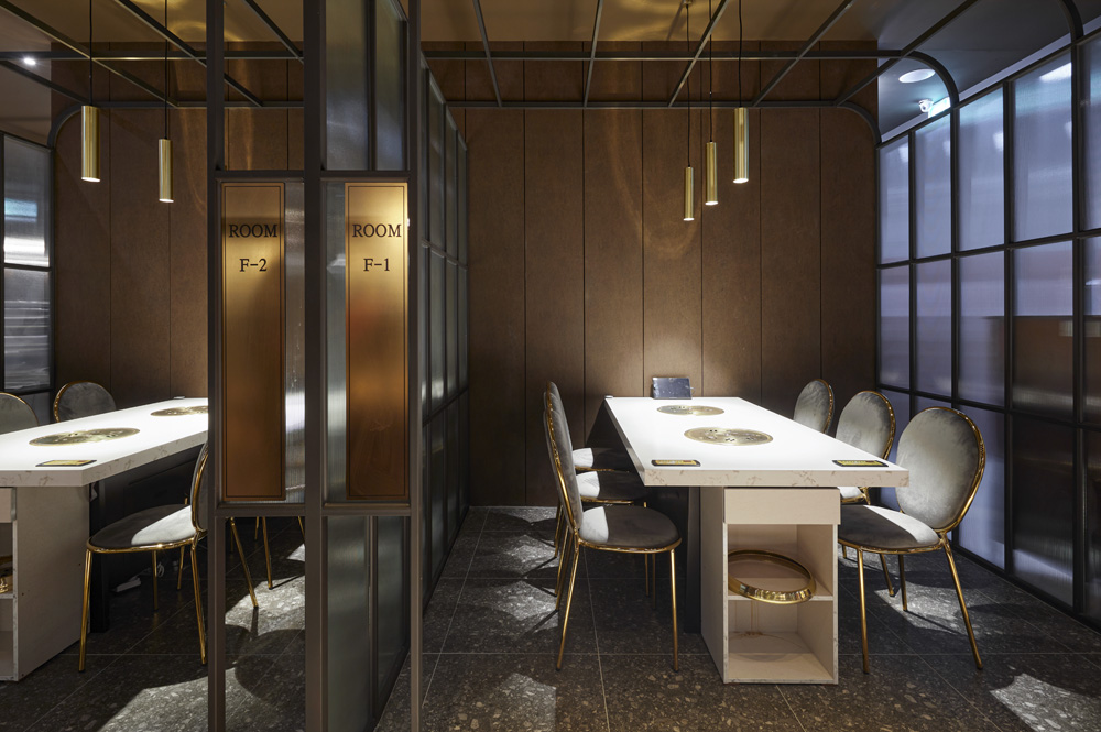 现代风格三层 250 平小户型装修设计-12