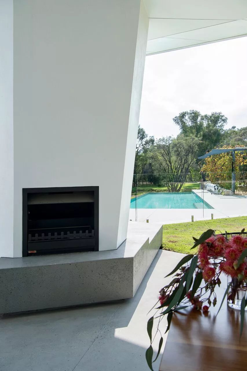 澳大利亚丛林中的梦幻极简别墅-13