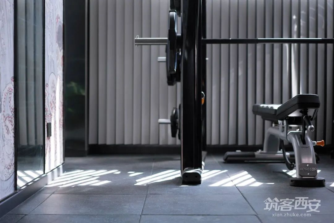 极致黑韵,红杉·陈醉打造西安 360㎡顶跃艺术宅-118