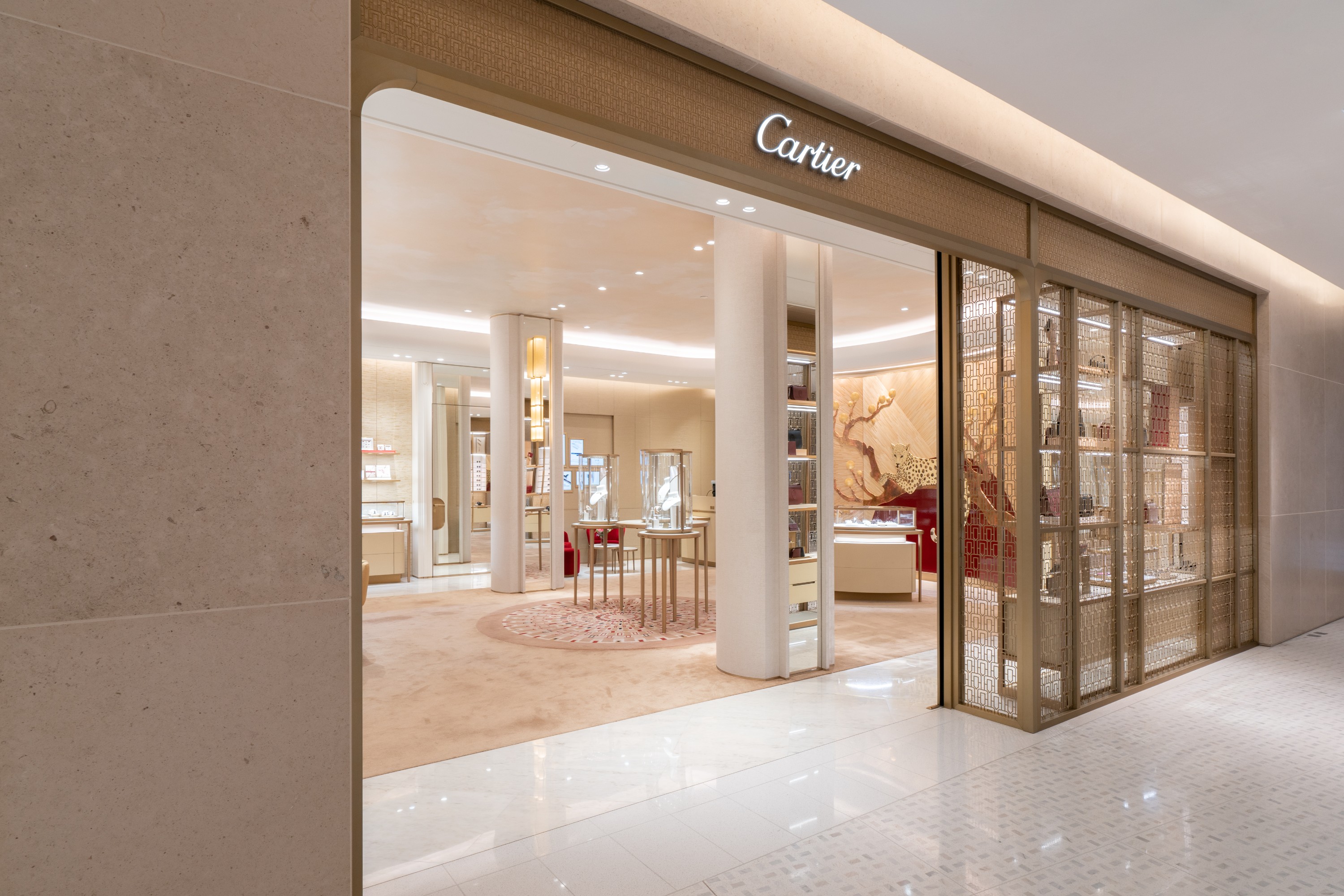 Cartier 旗舰店 | Isabelle Stanislas | 2023 | 法国-4