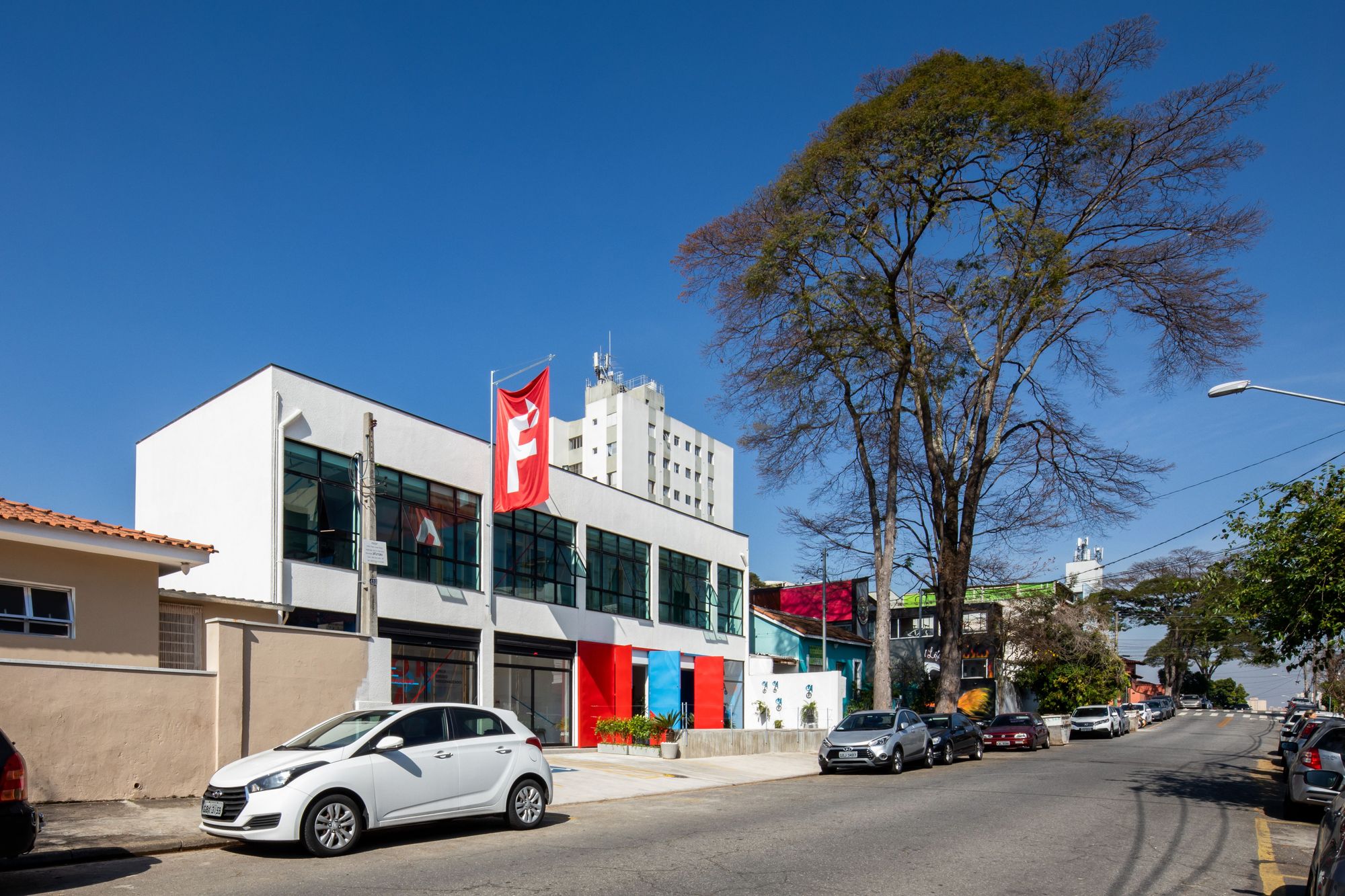 Forca Estudo Personalizado School / Pianca Arquitetura-18