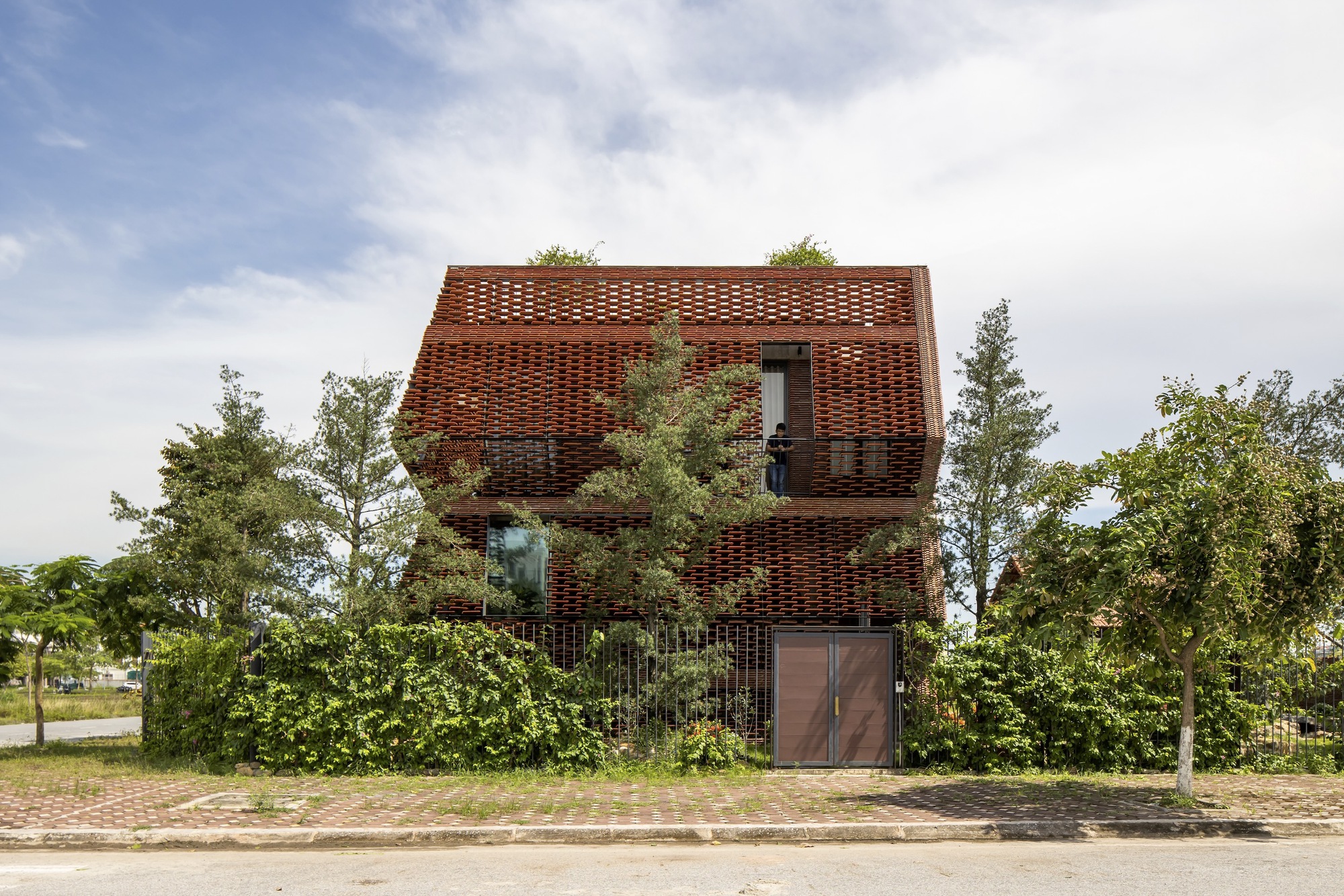 瓦片雀巢屋丨越南丨H&P Architects-26