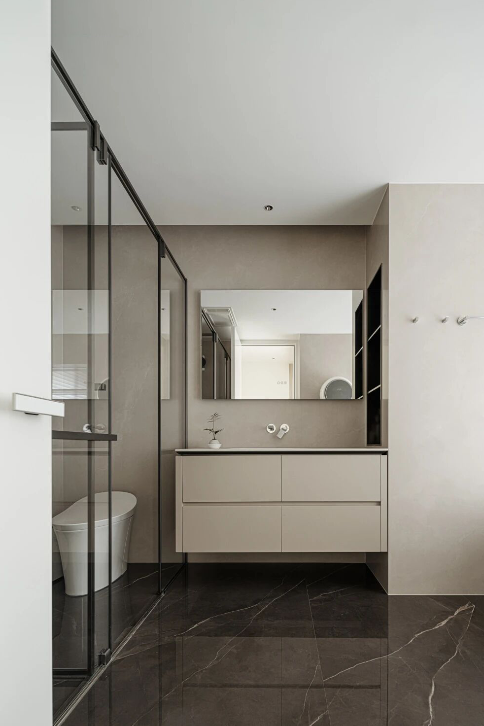 简约静谧的家-38