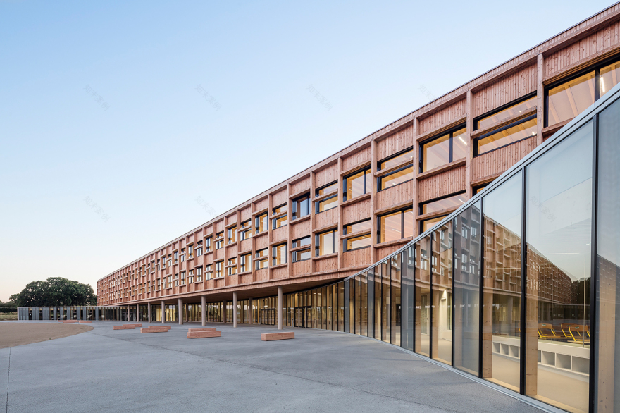 法国兰巴勒学院-13