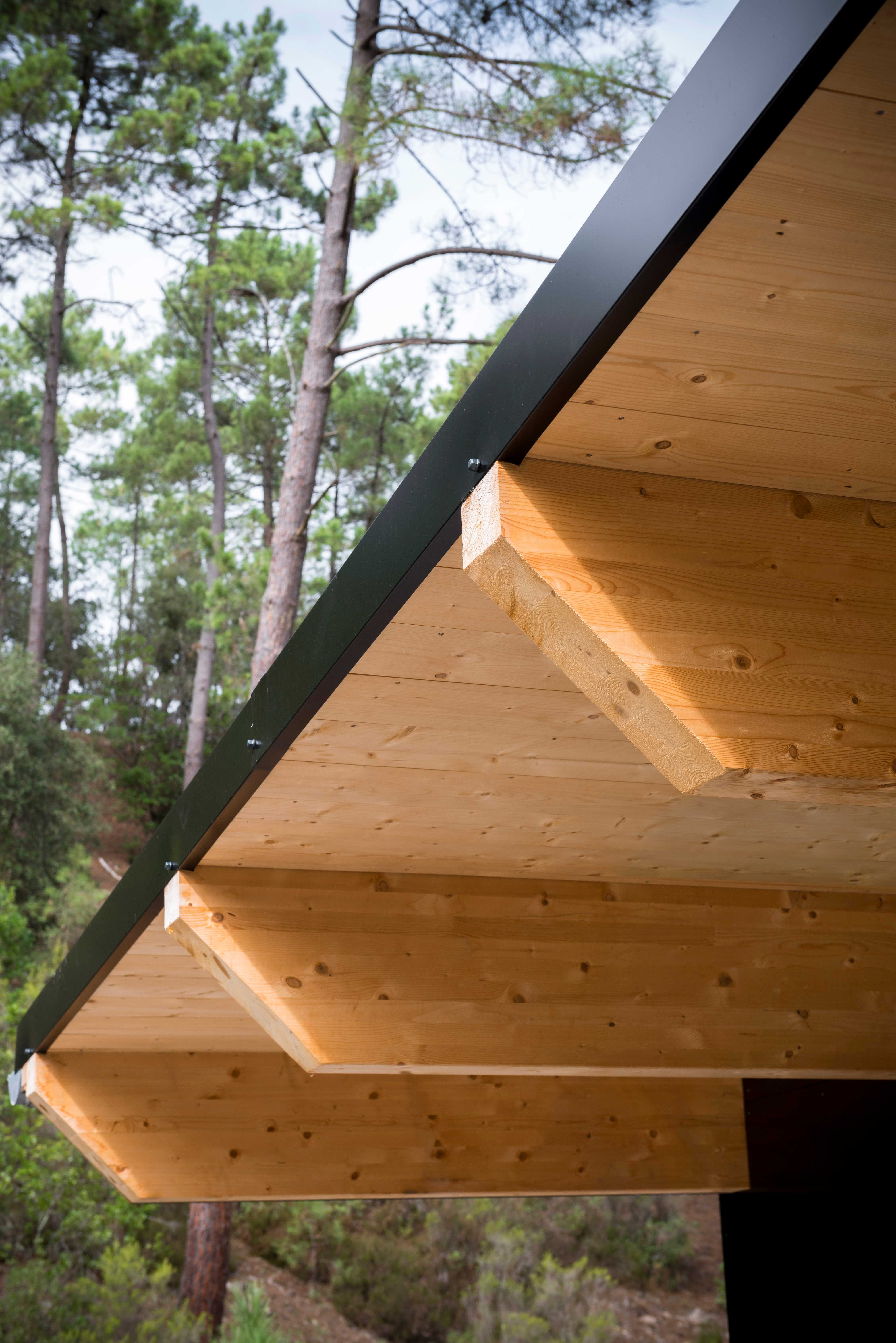 漂浮森林中的度假屋-28