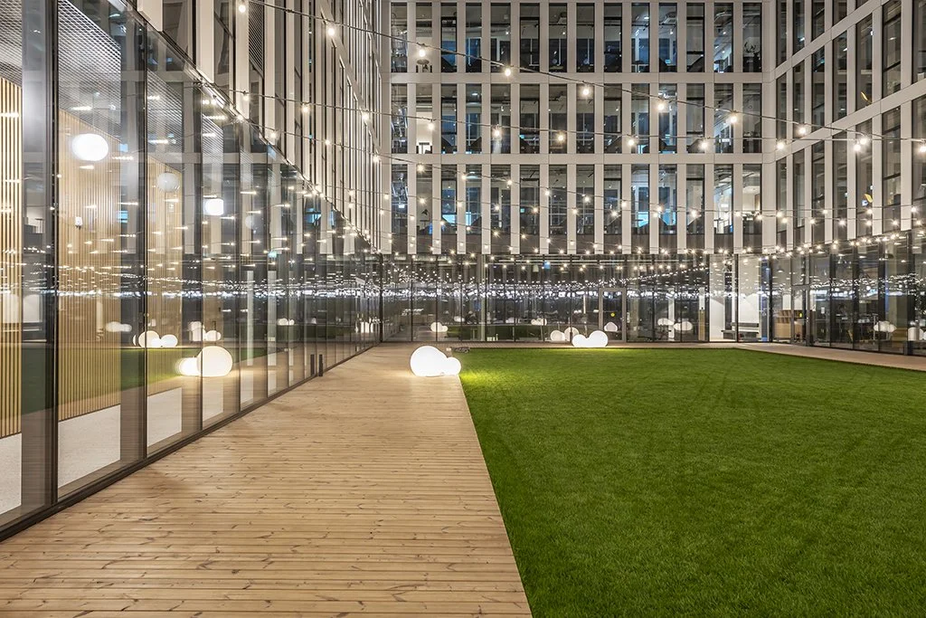 住宅区公园；高档社区公园（注：Uptown有住宅区、高档社区等意思，需结合具体语境确定更合适的表述，这里给出相对常见的两种语义组合翻译） -32